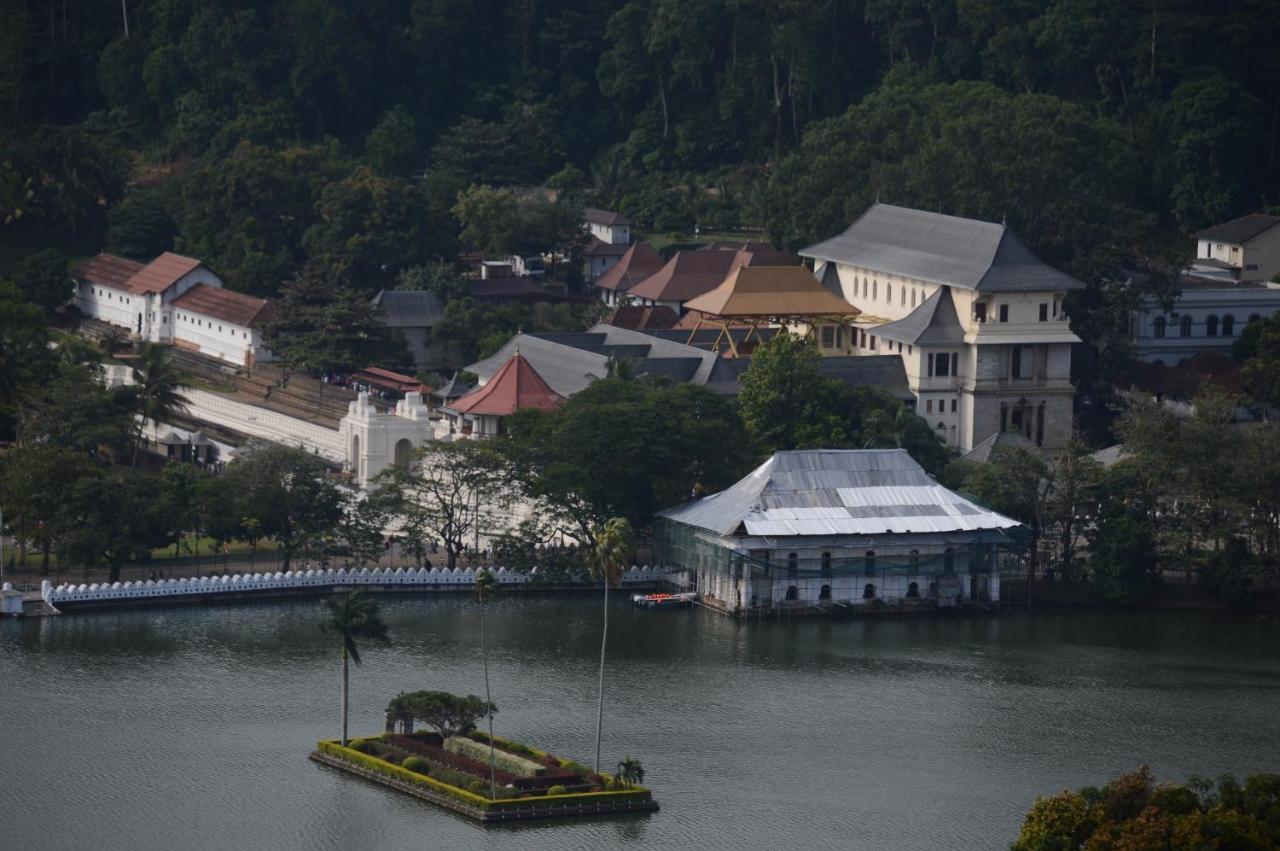 Sandriana Lake View Hotel Kandy Dış mekan fotoğraf