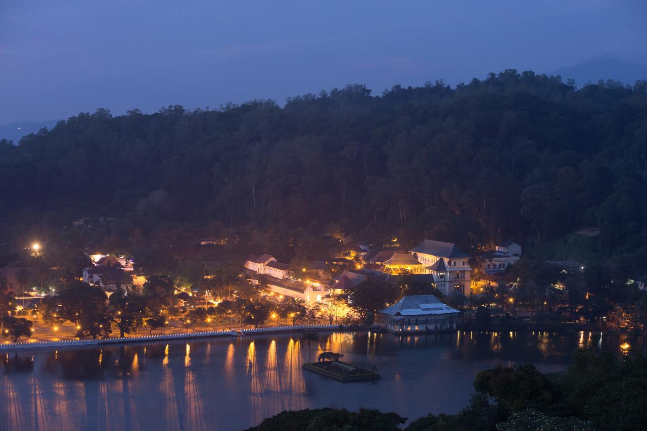 Sandriana Lake View Hotel Kandy Dış mekan fotoğraf
