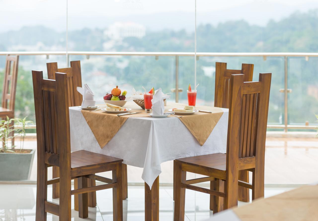 Sandriana Lake View Hotel Kandy Dış mekan fotoğraf