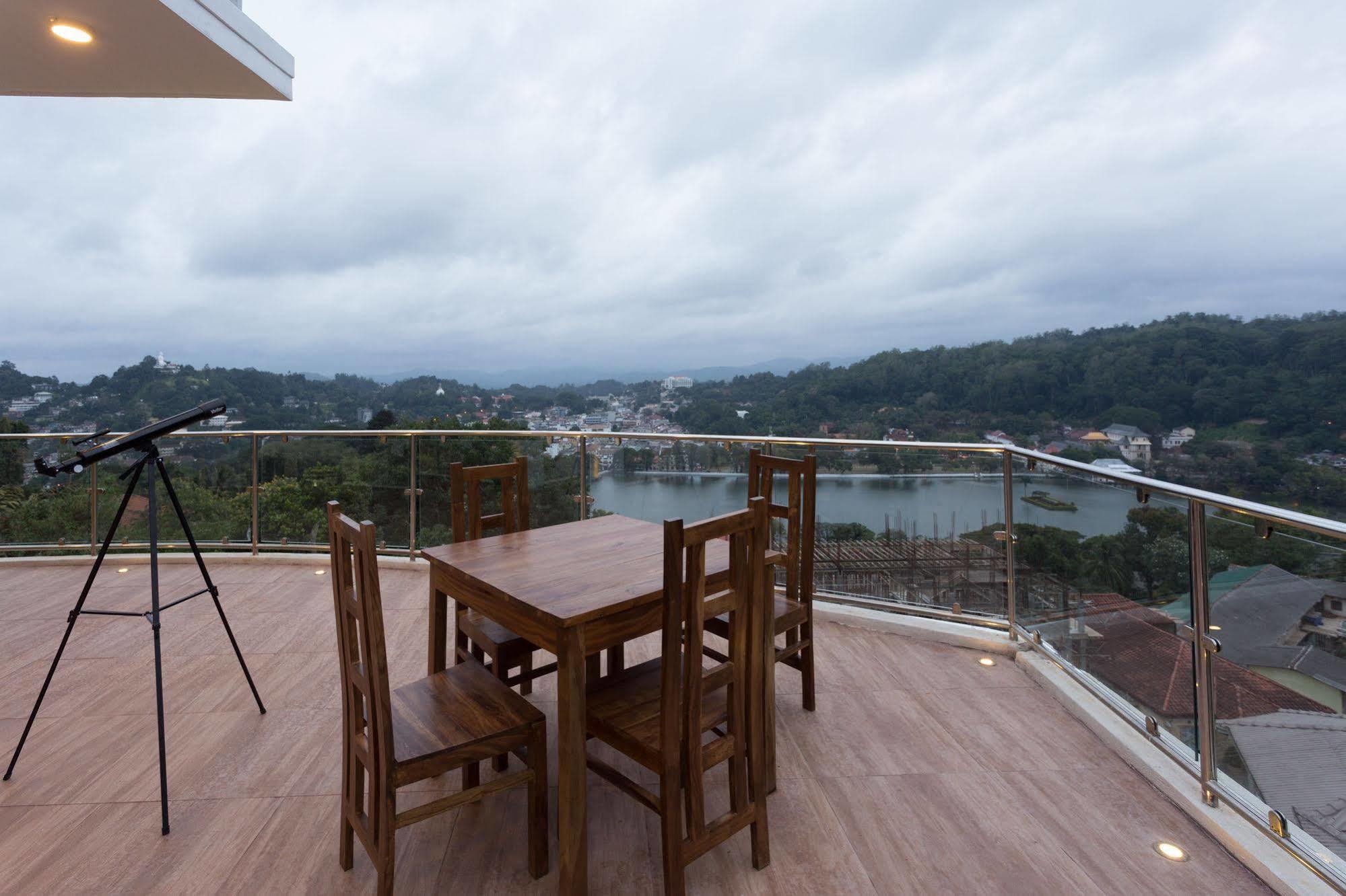 Sandriana Lake View Hotel Kandy Dış mekan fotoğraf