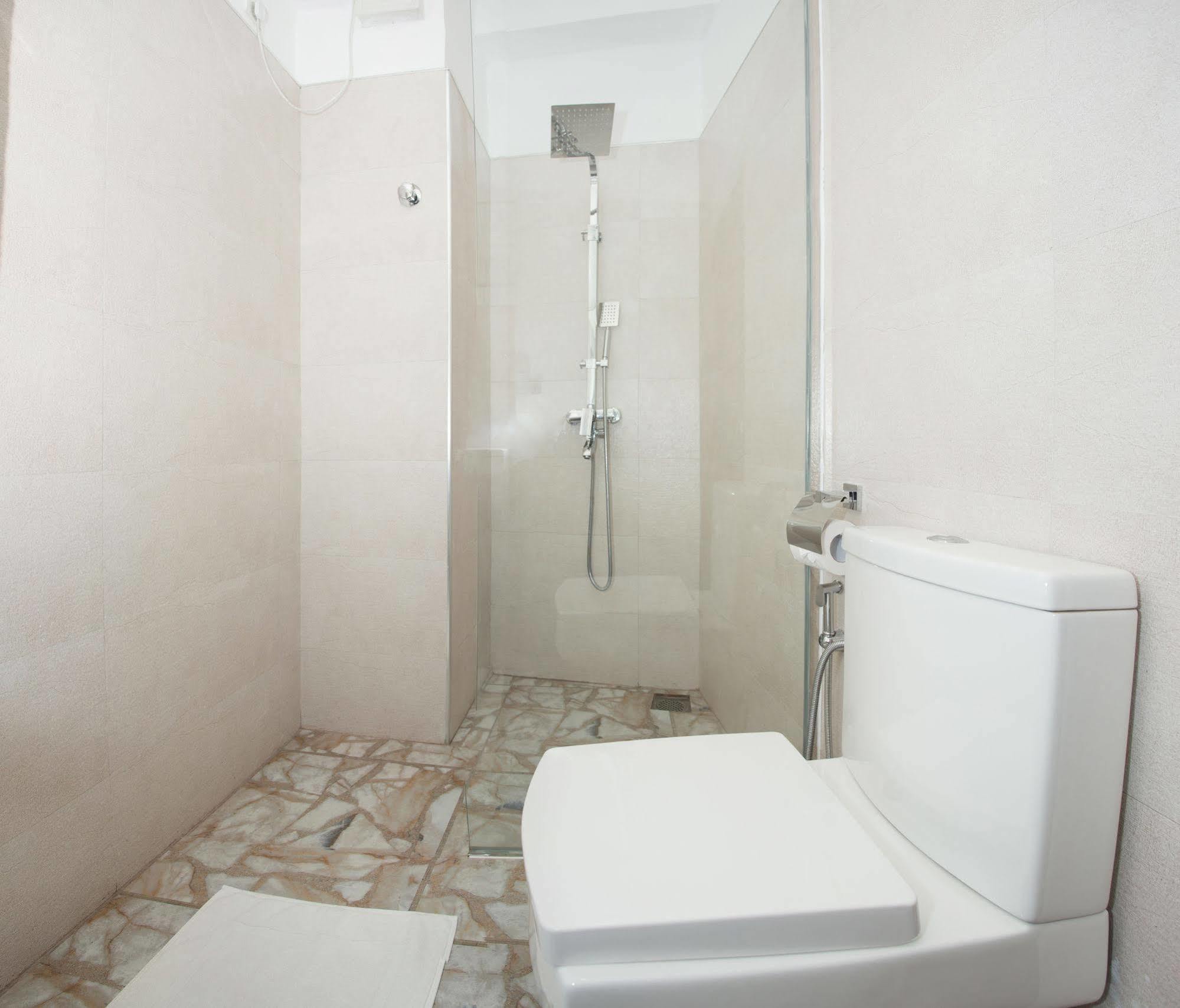 Sandriana Lake View Hotel Kandy Dış mekan fotoğraf