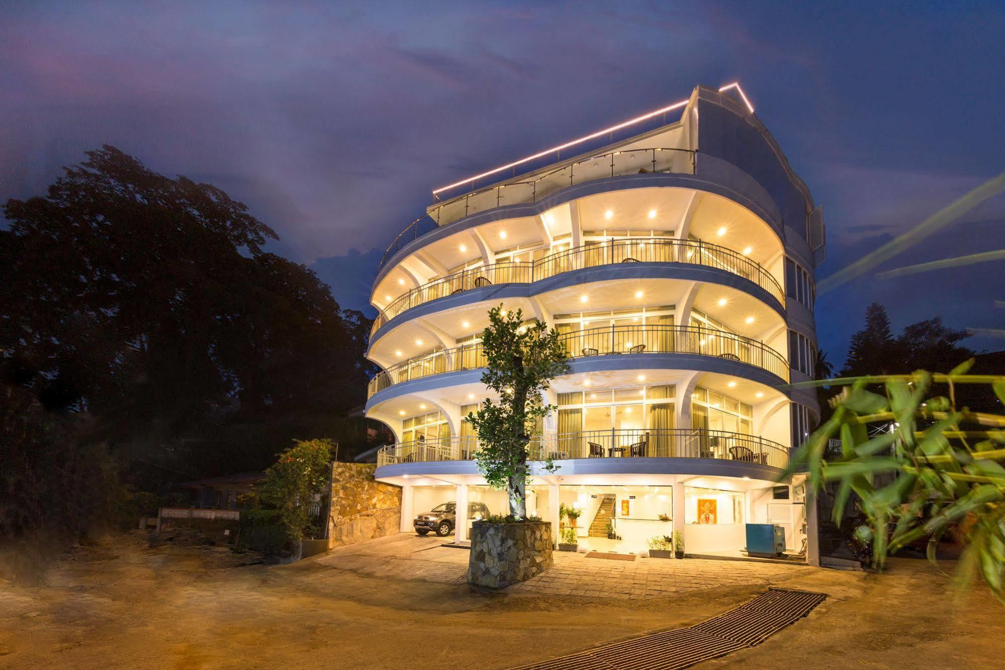 Sandriana Lake View Hotel Kandy Dış mekan fotoğraf